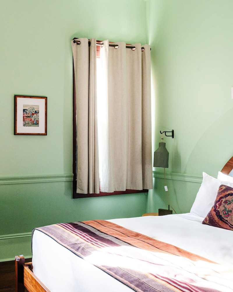 Frenchmen Hotel - photo 17