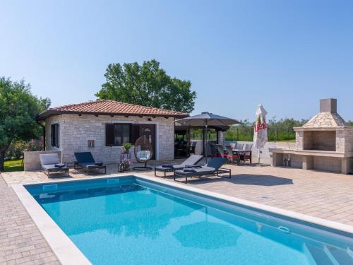 Apartment in Croatia near the Adriatic Coast — 4-Star Luxury Hotel in Novigrad, Croatia
