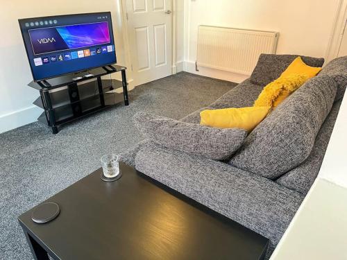 8 Nantwich Road — 4-Star Luxury Hotel in Crewe, United Kingdom
