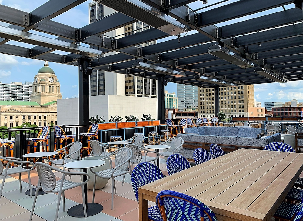 The Bradley Hotel - photo 33