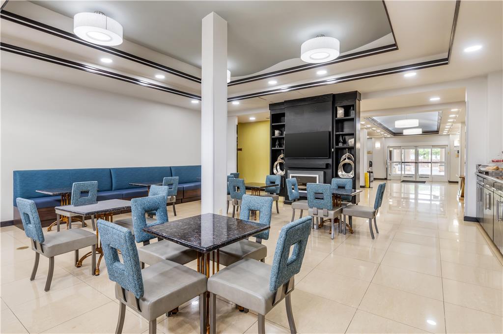 Best Western Plus JFK Inn & Suites - photo 6