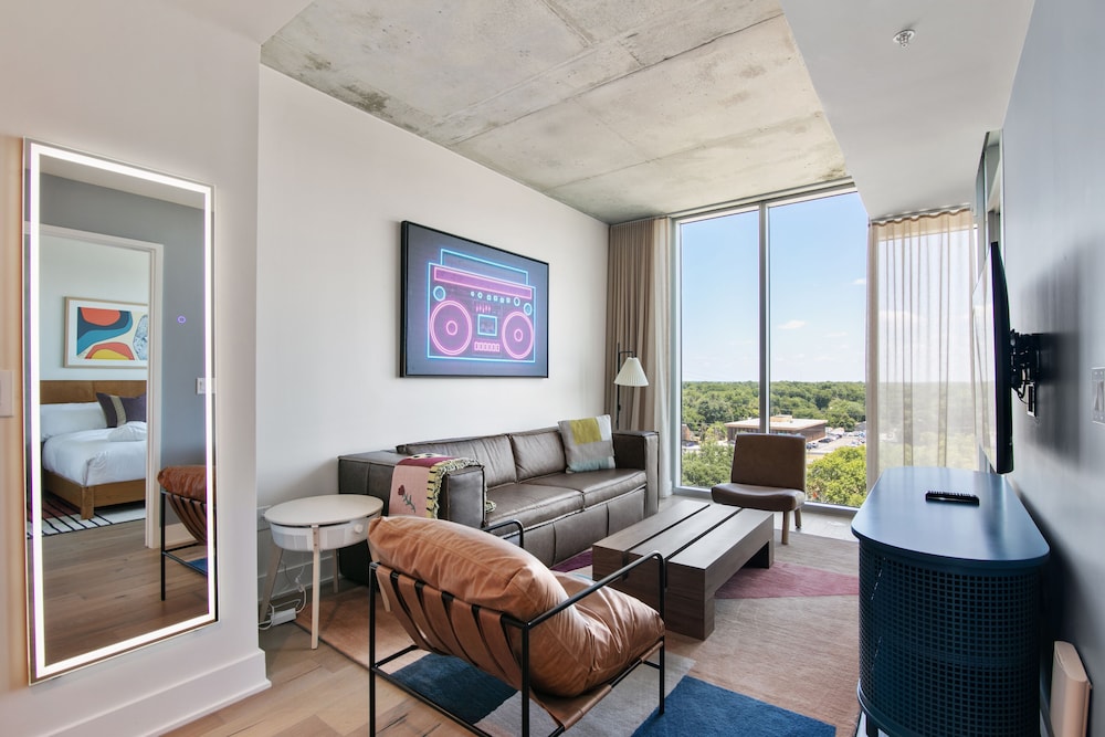 Austin Condo Hotel - photo 402