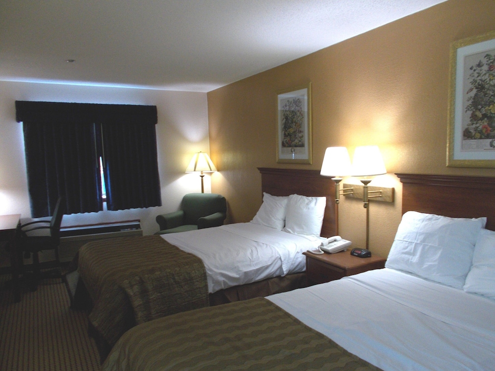Royalton Inn and Suites Wilmington - photo 4