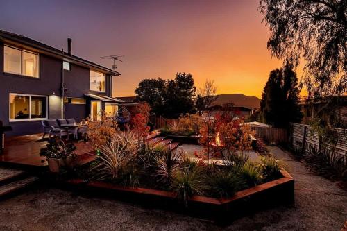 Serene Oceana Savoring the gentle Tassie breeze — 4-Star Luxury Hotel in Tranmere, Australia
