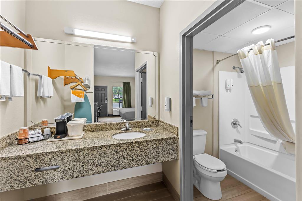 Quality Inn Fort Campbell - photo 16