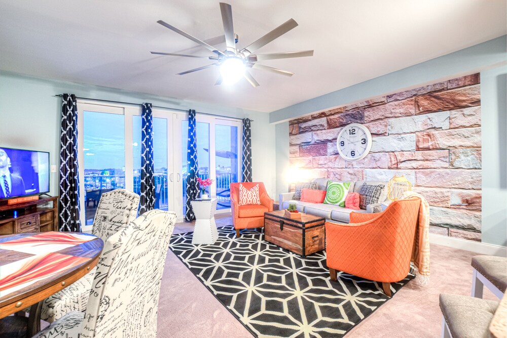 Laketown Wharf Resort by Aneliya's Rentals - photo 540