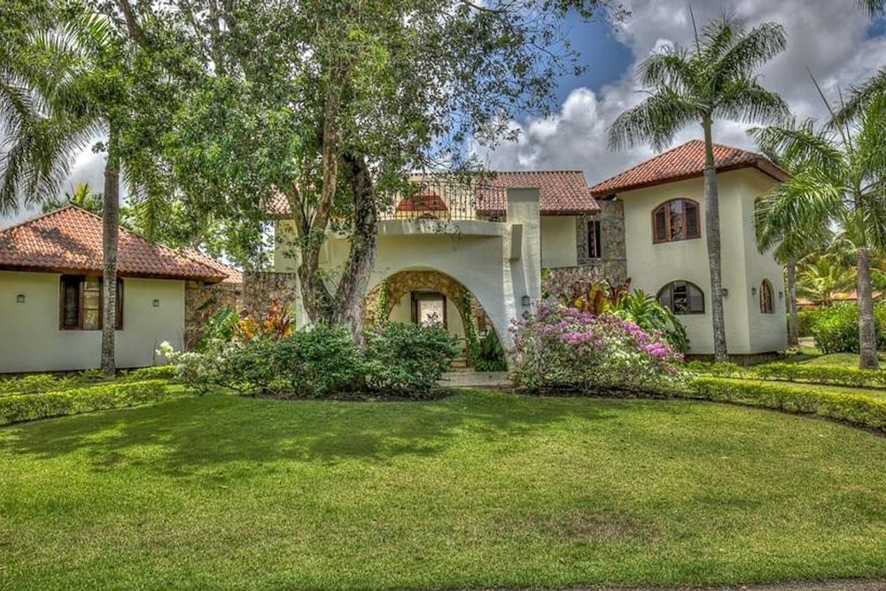 Casa Las Brisas A Caribbean Vacation Dream — 4-Star Luxury Hotel in Cabarete, Dominican Republic
