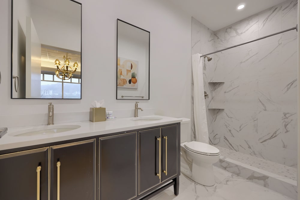 The Executive Suites and Venue - photo 70