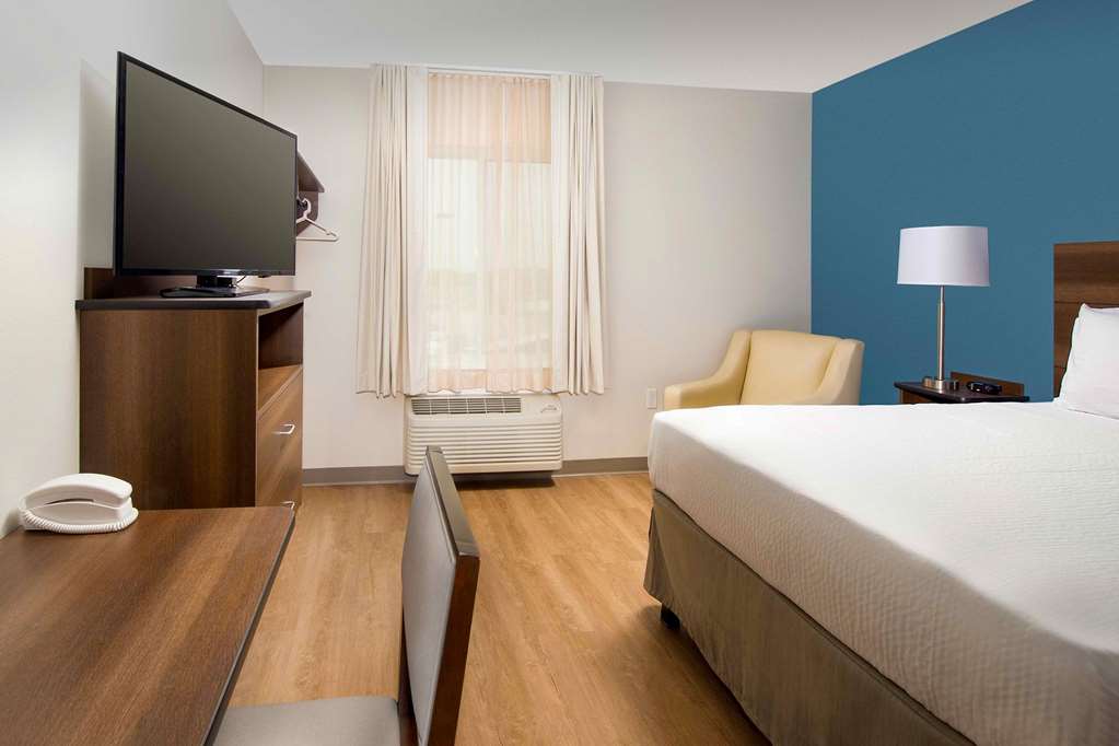 WoodSpring Suites Fargo North Near NDSU - photo 7
