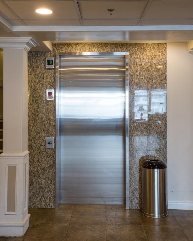 Hotel Arctic — Iqaluit