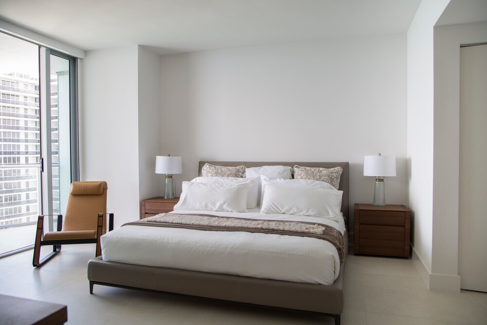 Contemporary Beach Resort Condos - photo 7