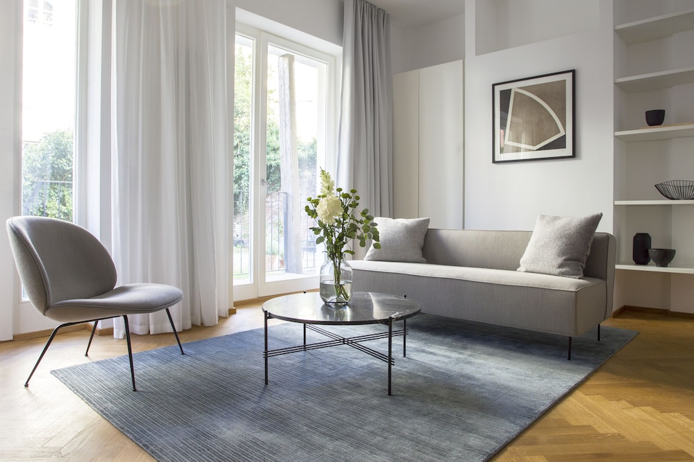 August The Boardinghouse — 4-Star Luxury Hotel in Hamburg, Germany
