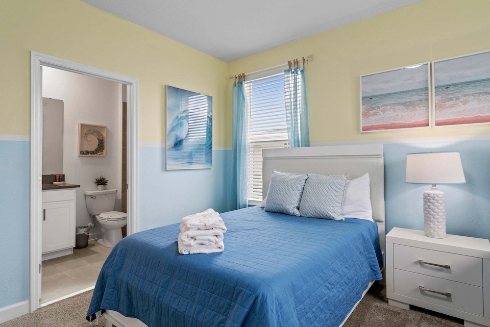 Chic Spacious 5BR Retreat Near Disney - photo 34