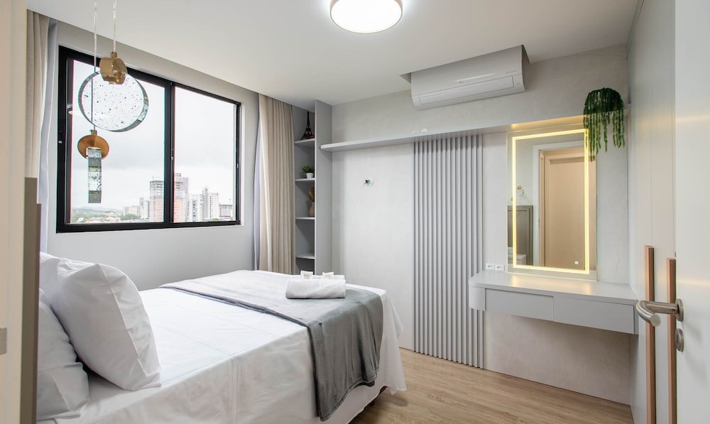 Fully Equipped Apartments in a Building With a Pool 400m From Picarras Beach Bacs