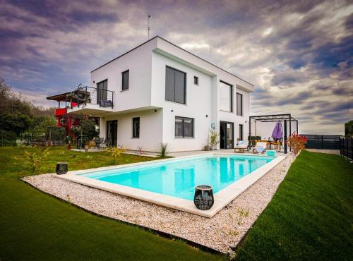 Villa Noel — 4-Star Luxury Hotel in Umag, Croatia
