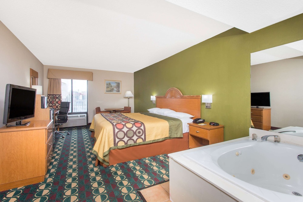 Super 8 by Wyndham Spartanburg I 26 Exit 22 - photo 13