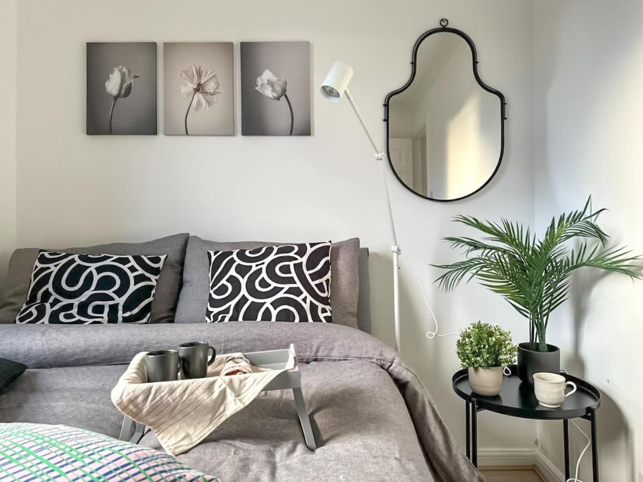 Cosy Stylish Duntocher Flat Near Glasgow — hotel in Clydebank