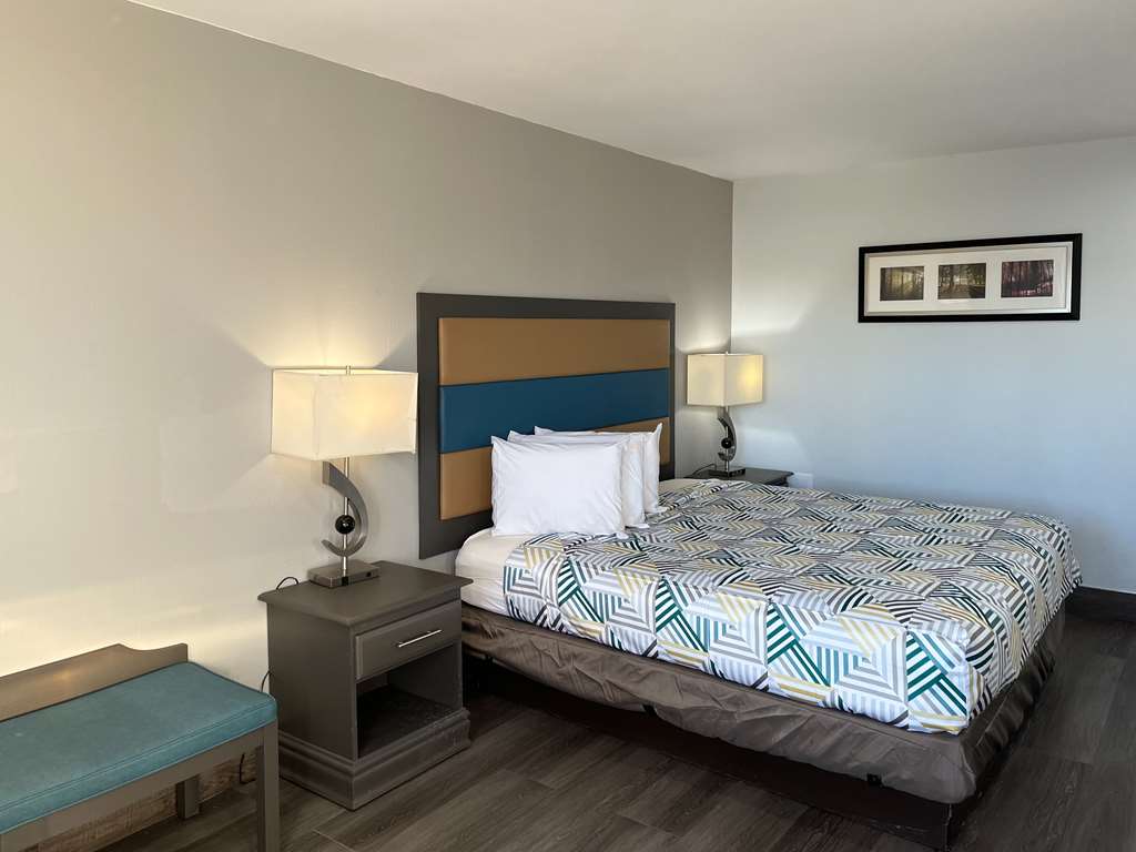 Motel 6 Greenville NC ECU Medical Center - photo 11