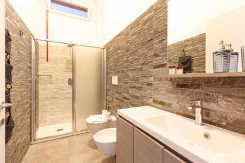 6 Pop House Calvairate District a 5 min da Metro Porta Romana — 4-Star Luxury Hotel in Milan, Italy