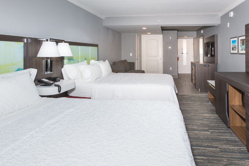 Hampton Inn St. Augustine Beach - photo 6