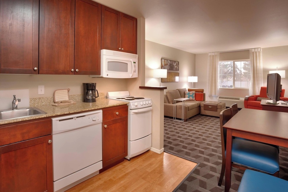 Towneplace Suites Marriott Meridian - photo 8
