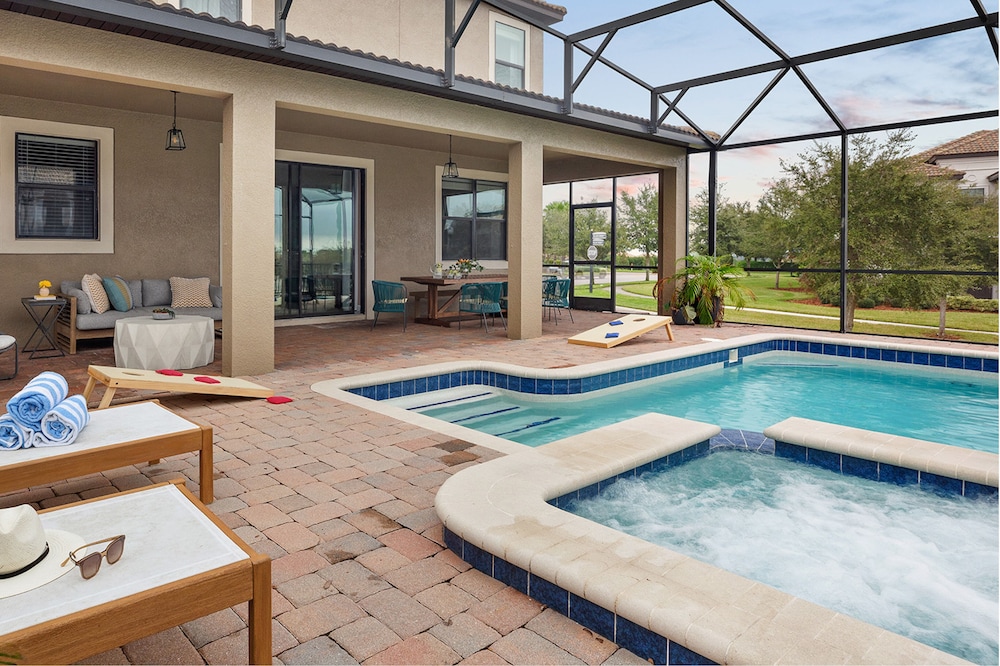 Orlando Resort Retreat Theme Park Haven 8 Bedroom Home by Overmoon - photo 23