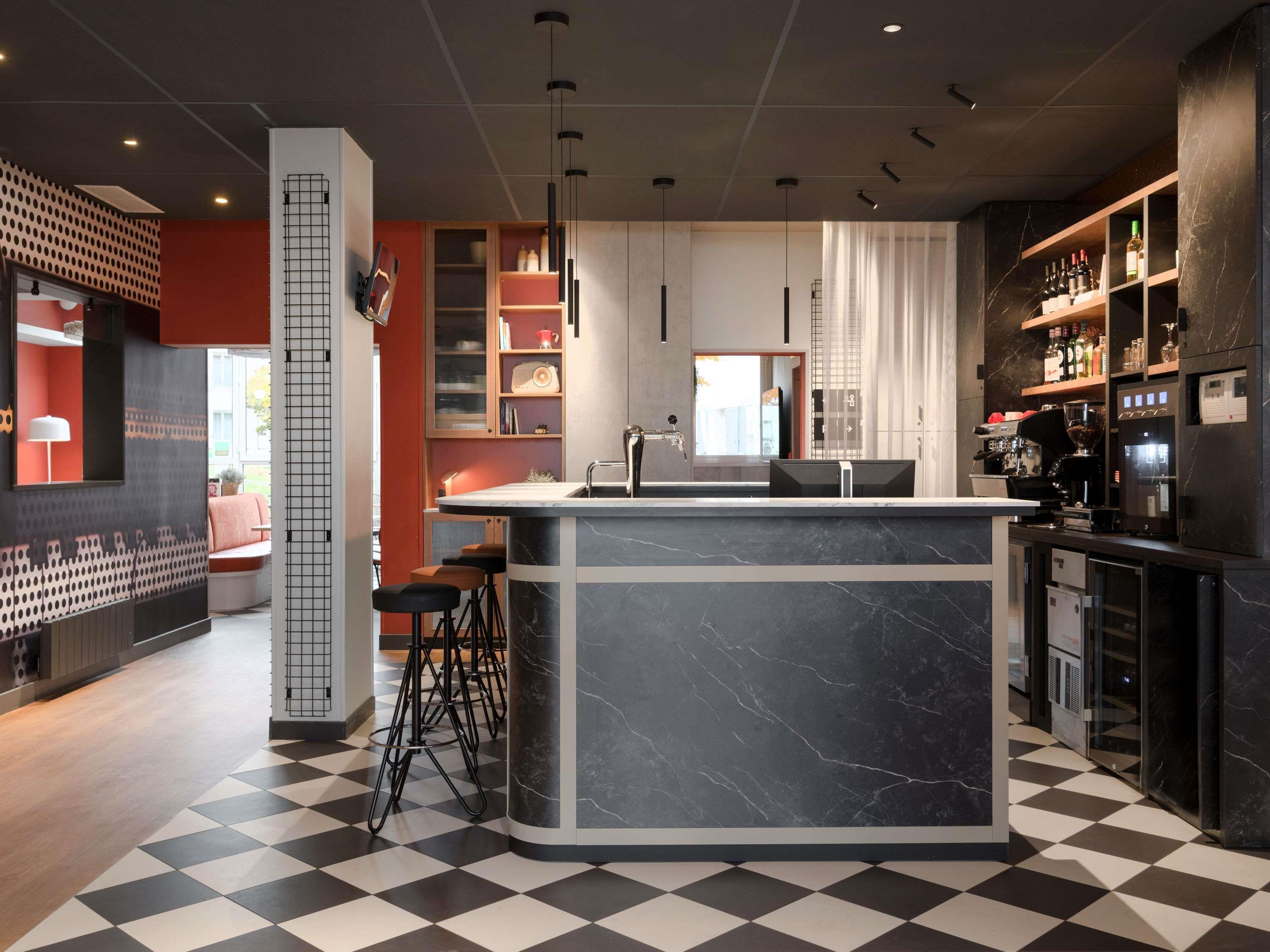 ibis Rueil Malmaison Centre in Rueil-Malmaison, France