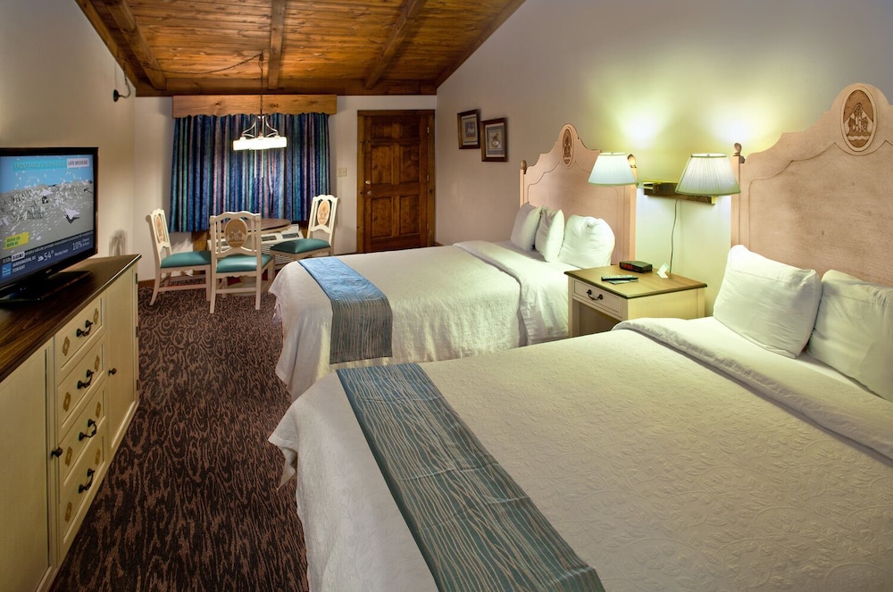 Helendorf River Inn Suites & Conference Center - photo 9