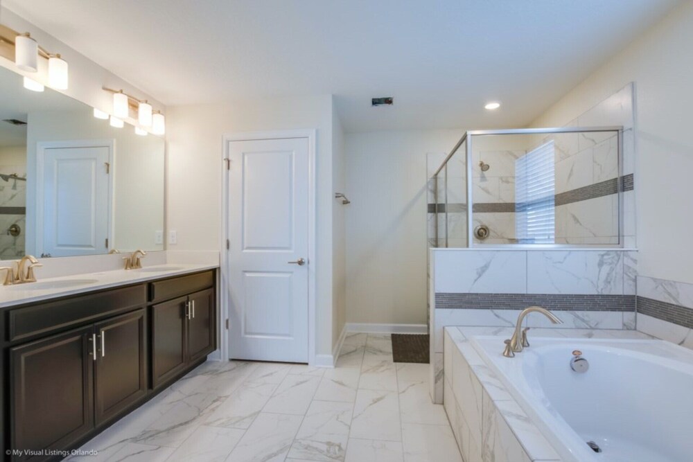 Villa in Champions Gate Resort 2570 - photo 54