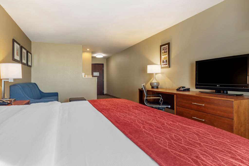 Comfort Inn & Suites Russellville I 40 - photo 19