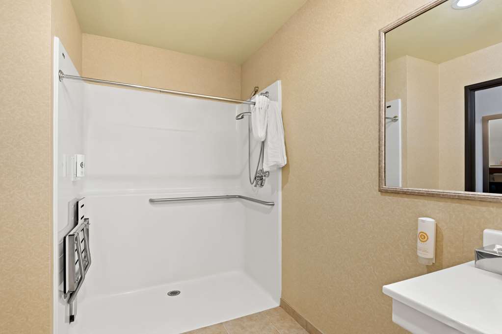 Comfort Inn & Suites Creswell - photo 26