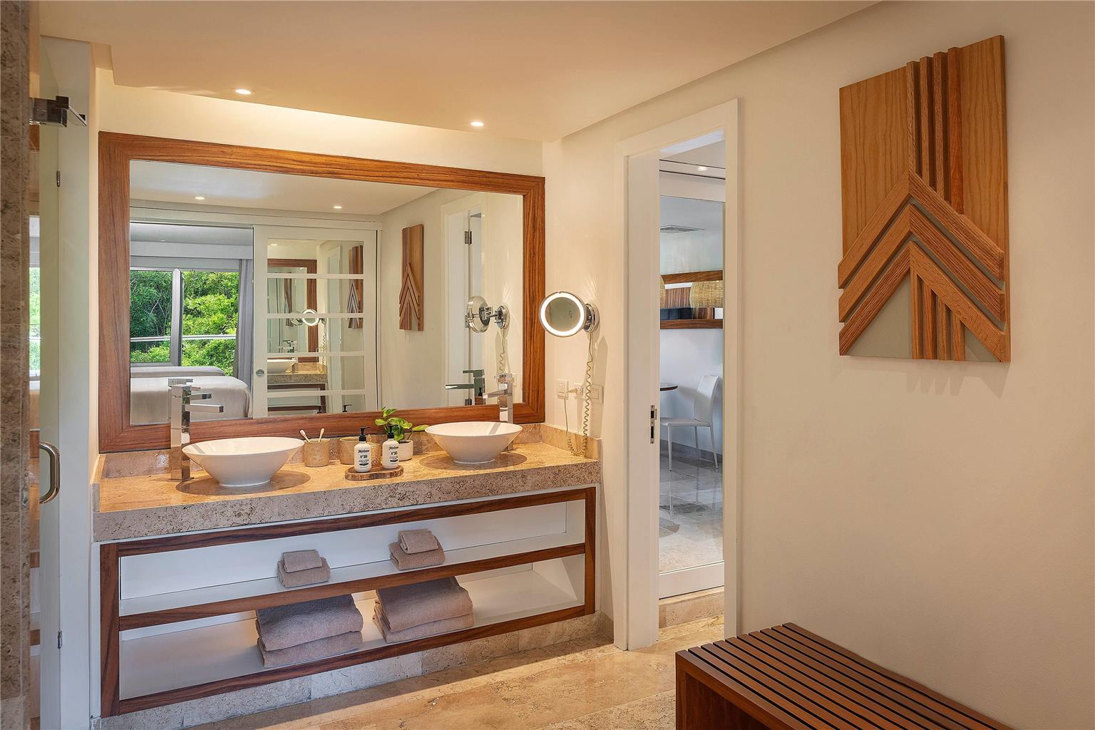 Guest room
