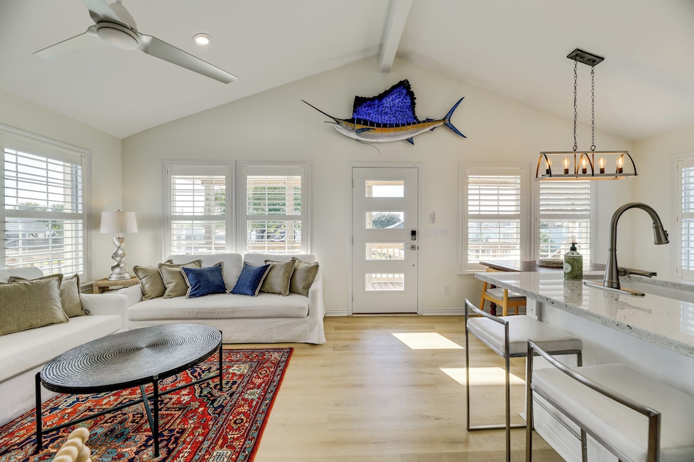 2 Mi to Beach and Fishing Pier Gulf Coast Retreat — hotel in Port O'connor