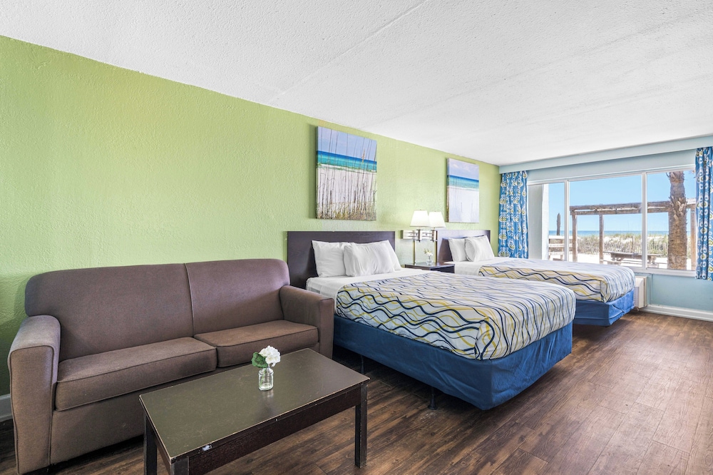 Boardwalk Beach Hotel - photo 32