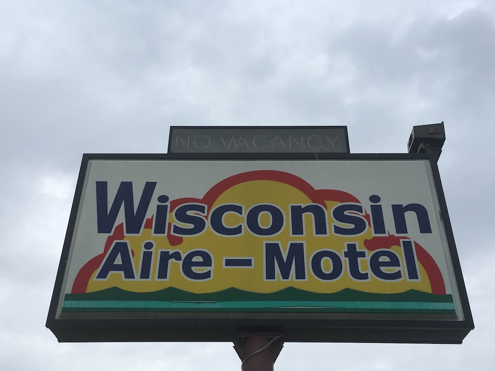 Wisconsin Aire Motel By OYO Random Lake - photo 35
