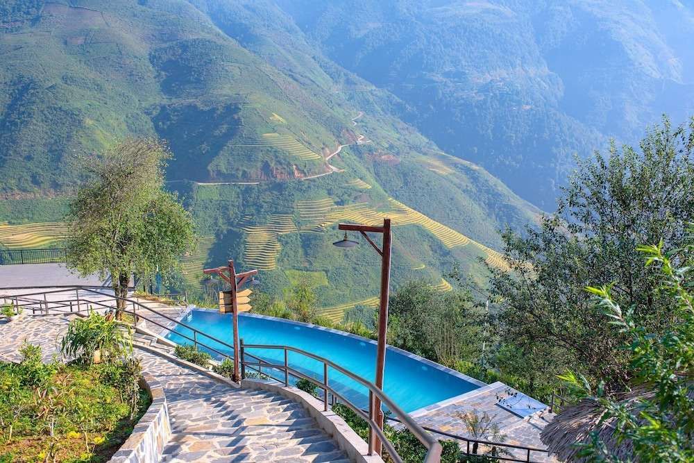 Ta Xua Ecolodge — Bac Yen