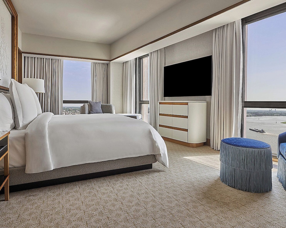 Four Seasons Hotel New Orleans - photo 17