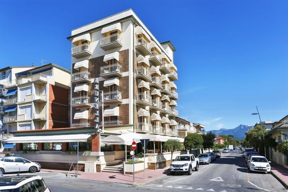 Hotel Brunella - last minute hotel in Camaiore