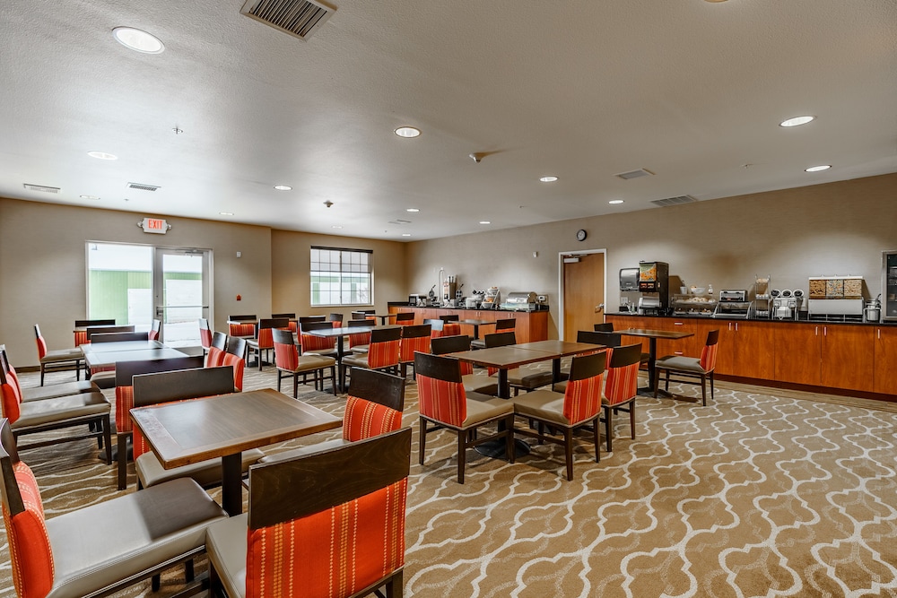 Cobblestone Suites Ripon - photo 38