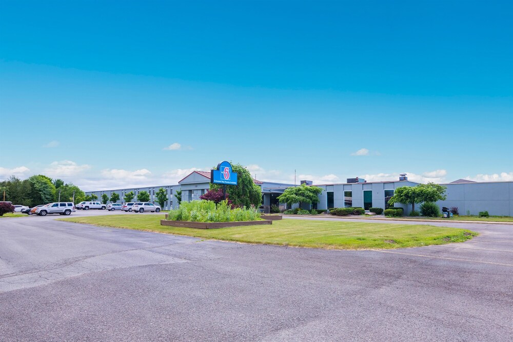Motel6 Oriskany NY - photo 55