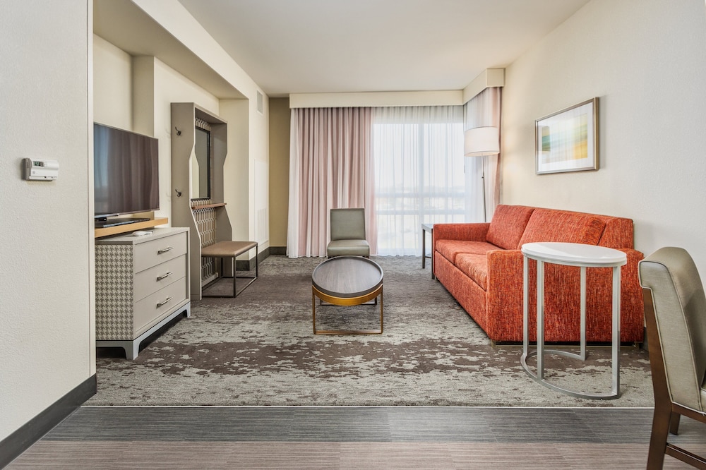 Holiday Inn Hotel & Suites Memphis Wolfchase Galleria by IHG - photo 12
