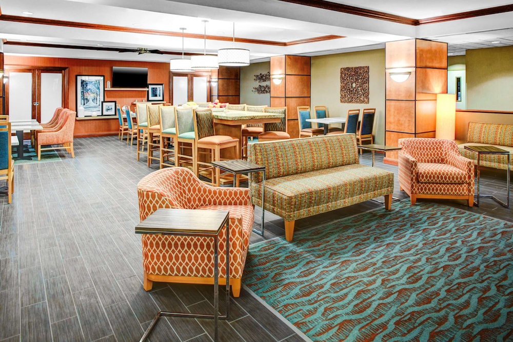 Hampton Inn Coldwater - photo 3