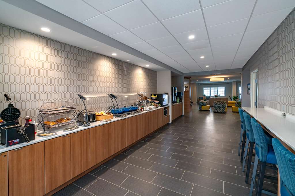 Microtel Inn & Suites by Wyndham Carlisle - photo 14