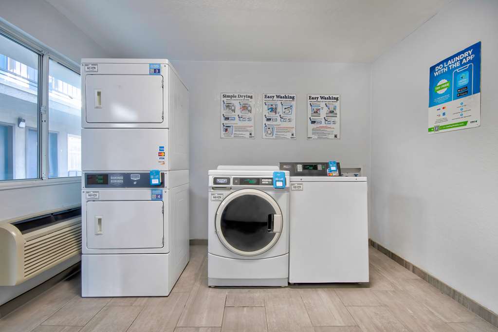 Motel 6 Albuquerque NM Midtown - photo 21