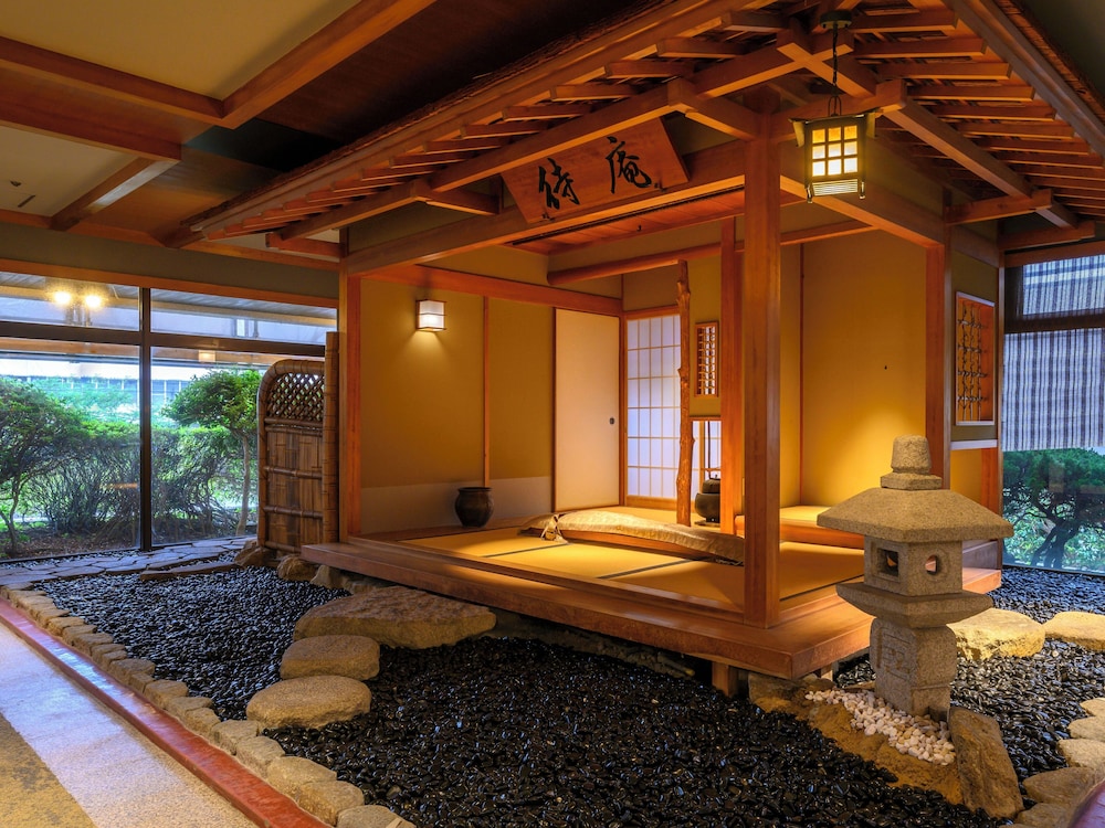 Katsuura Gyoen — Wakayama — photo 4