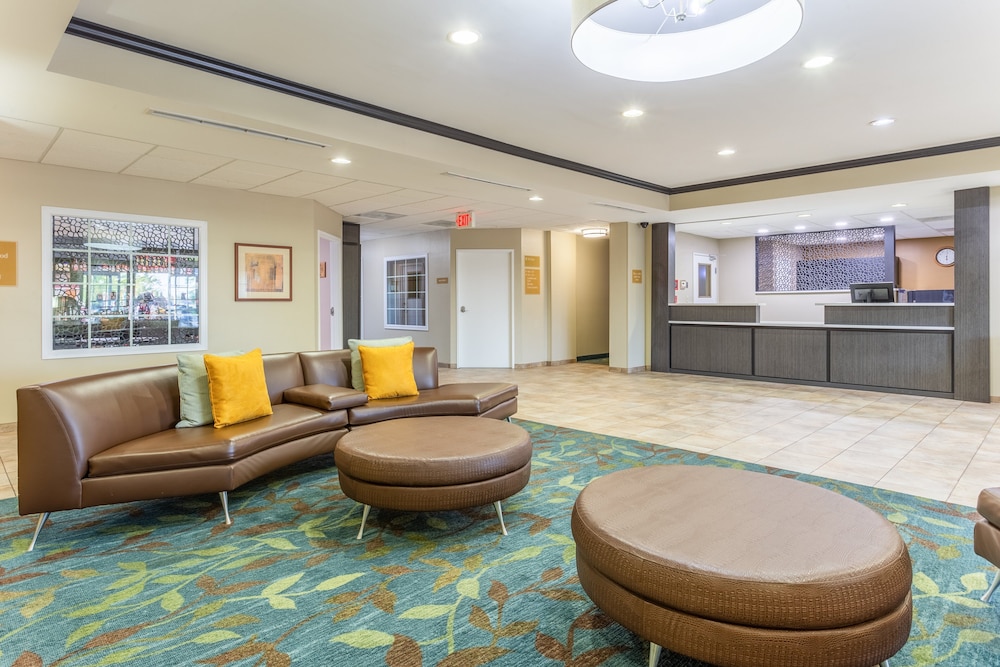 Candlewood Suites Aurora Naperville by IHG - photo 35