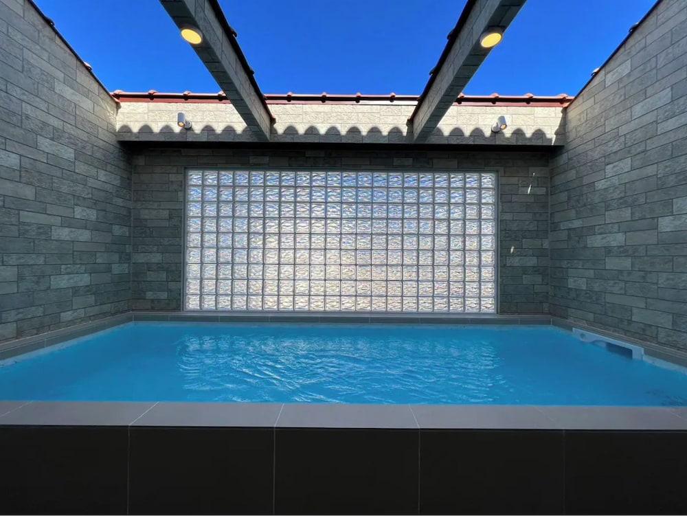 Reviera Resort Villa in Chatan, Japan