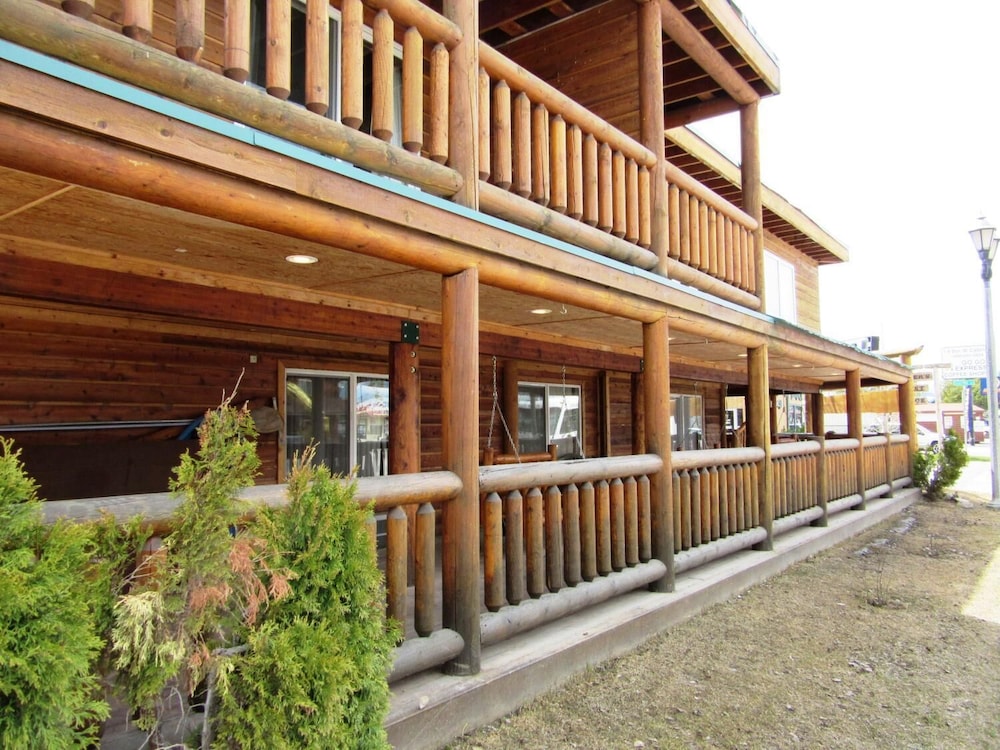 Yellowstone Country Inn - photo 46