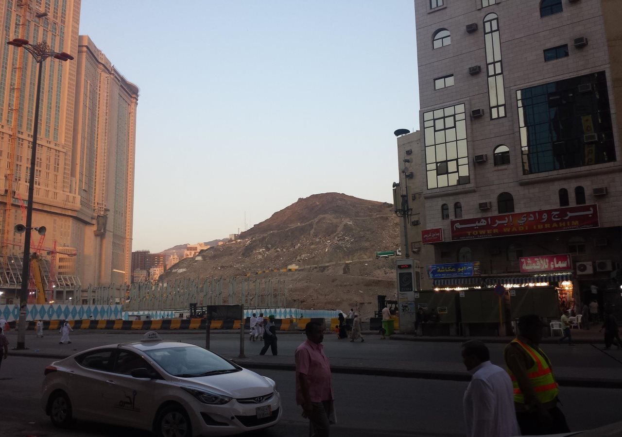 Wadi Ibrahim Tower - carbon neutral hotel in Mecca