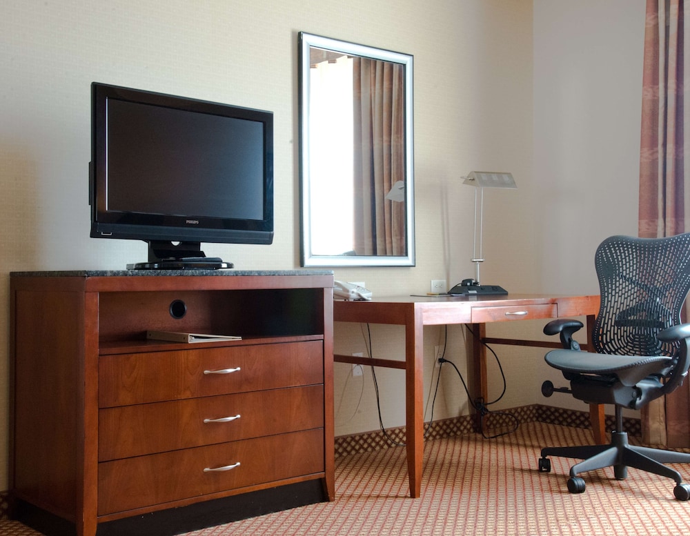 Hilton Garden Inn Laramie - photo 11
